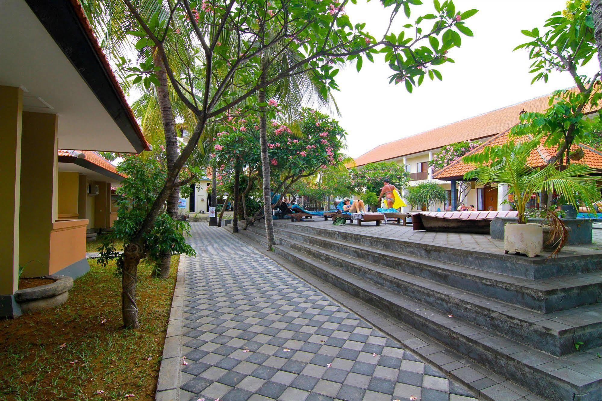 New Garden View Resort Legian Kültér fotó